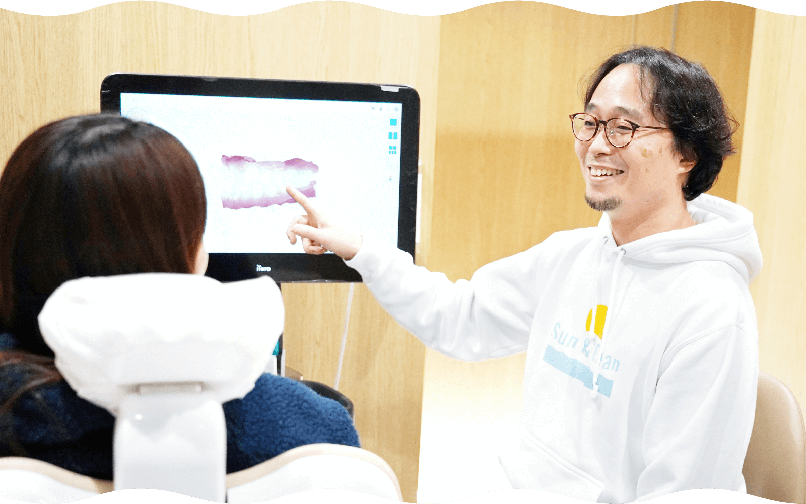 横須賀Sun&Ocean矯正歯科クリニック理事長　富山 幸太朗